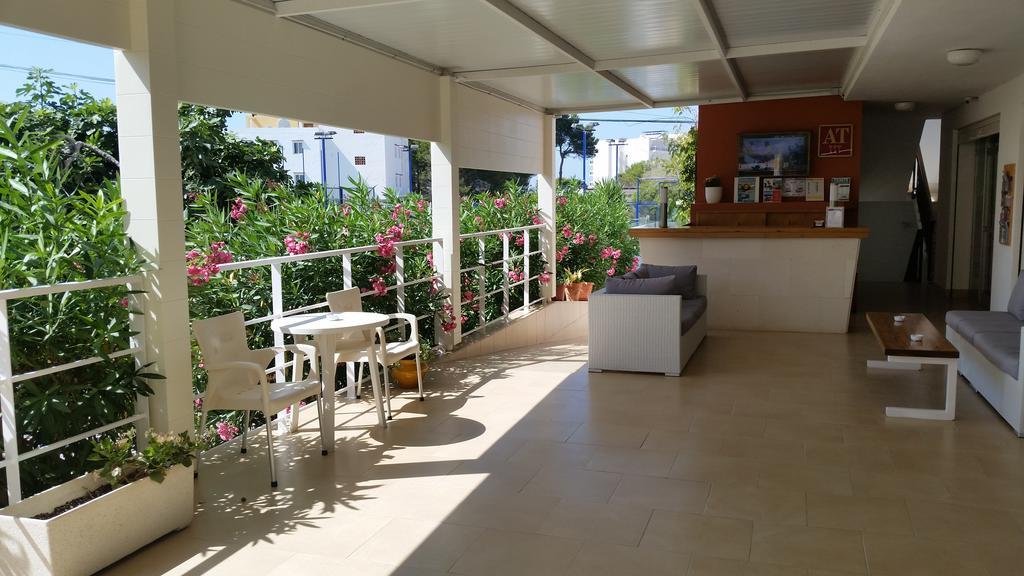 Apartamentos Vista al Puerto San Antonio Abad Exterior foto